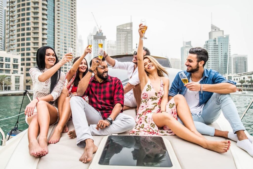 Yacht Party: Day or Night? - Happiest Ours